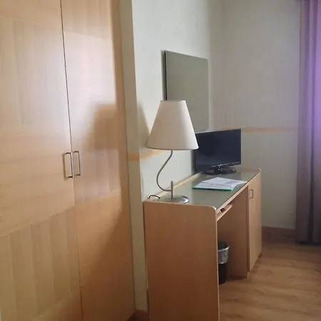 Floris فندق موليانو فينيتو