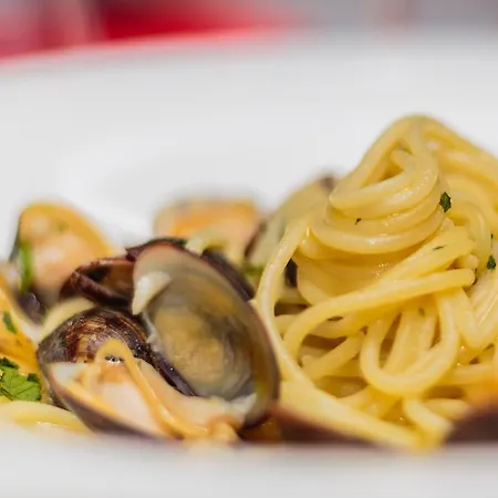 Floris فندق موليانو فينيتو