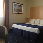Floris Hotel