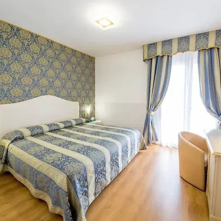 Floris 4* Mogliano Veneto