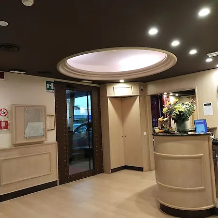 Hotel Floris 4*