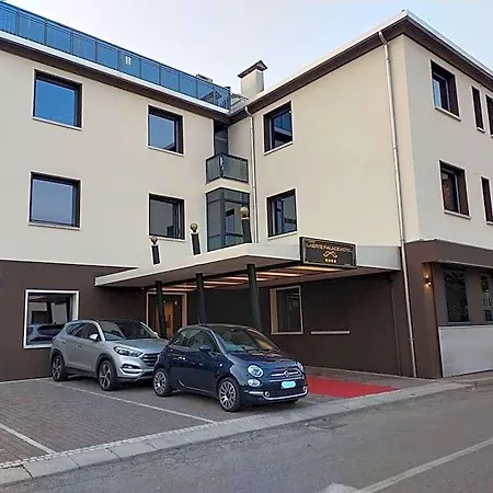 Floris 4* Mogliano Veneto