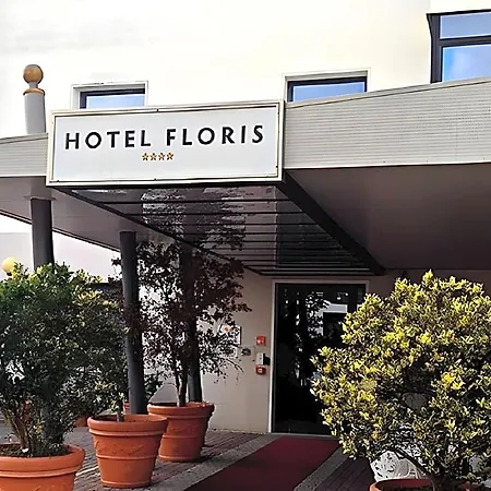 Floris Hotel 4*