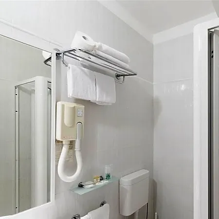 Floris Hotel