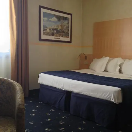 Floris Hotel