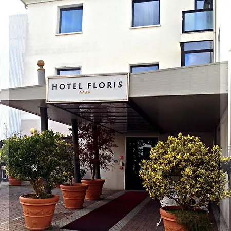 Hotel Floris 4*
